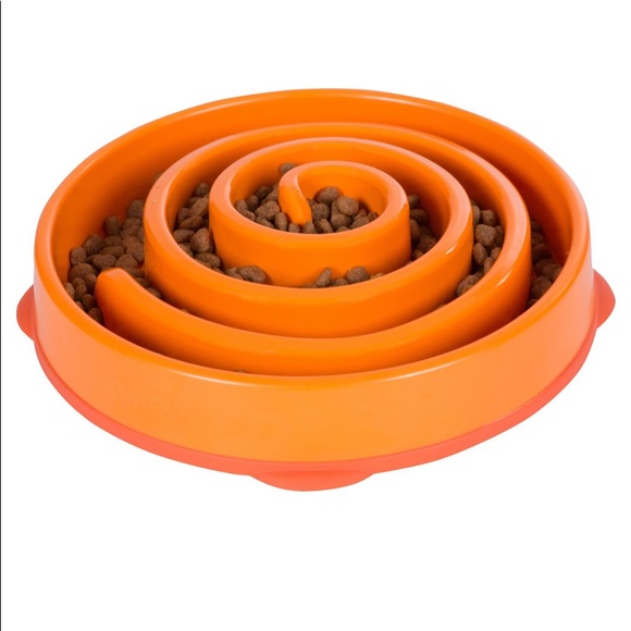 Doggy Bundle. FunFeeder, Bow-tie, and Bandanas - Picture 2 of 16